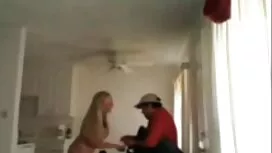Brineta beba sisa pe ...