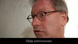Stidljiva azijska se ...