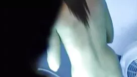 Mlada djevojka došla ...