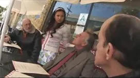 Zreli djevojčura sis ...
